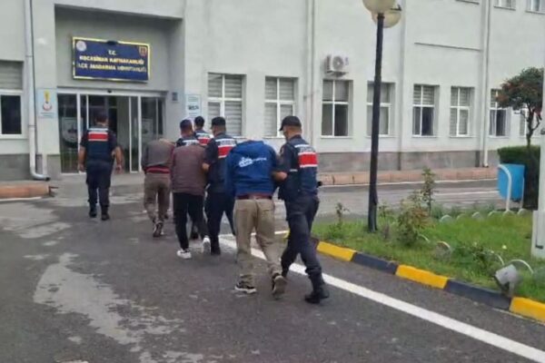 16 ilde DEAŞ operasyonu: 51 gözaltı! 16 ilde DEAŞ operasyonu: 51 gözaltı!