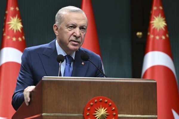Erdoğan: İhracat rekoru kırarak tarihî başarıya im...